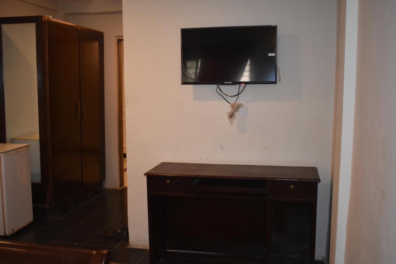 Hotel Burj Al Hateem Rawalpindi Buitenkant foto