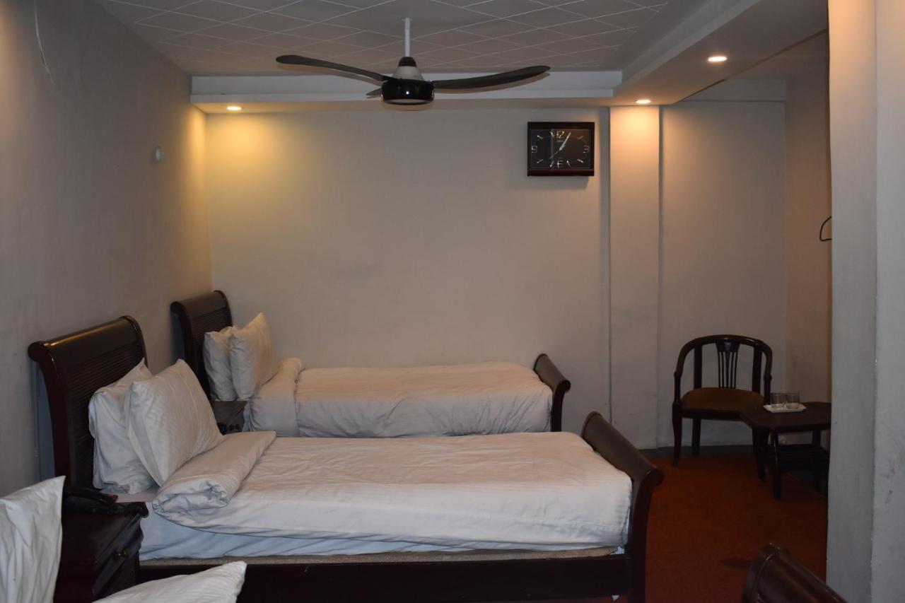 Hotel Burj Al Hateem Rawalpindi Buitenkant foto