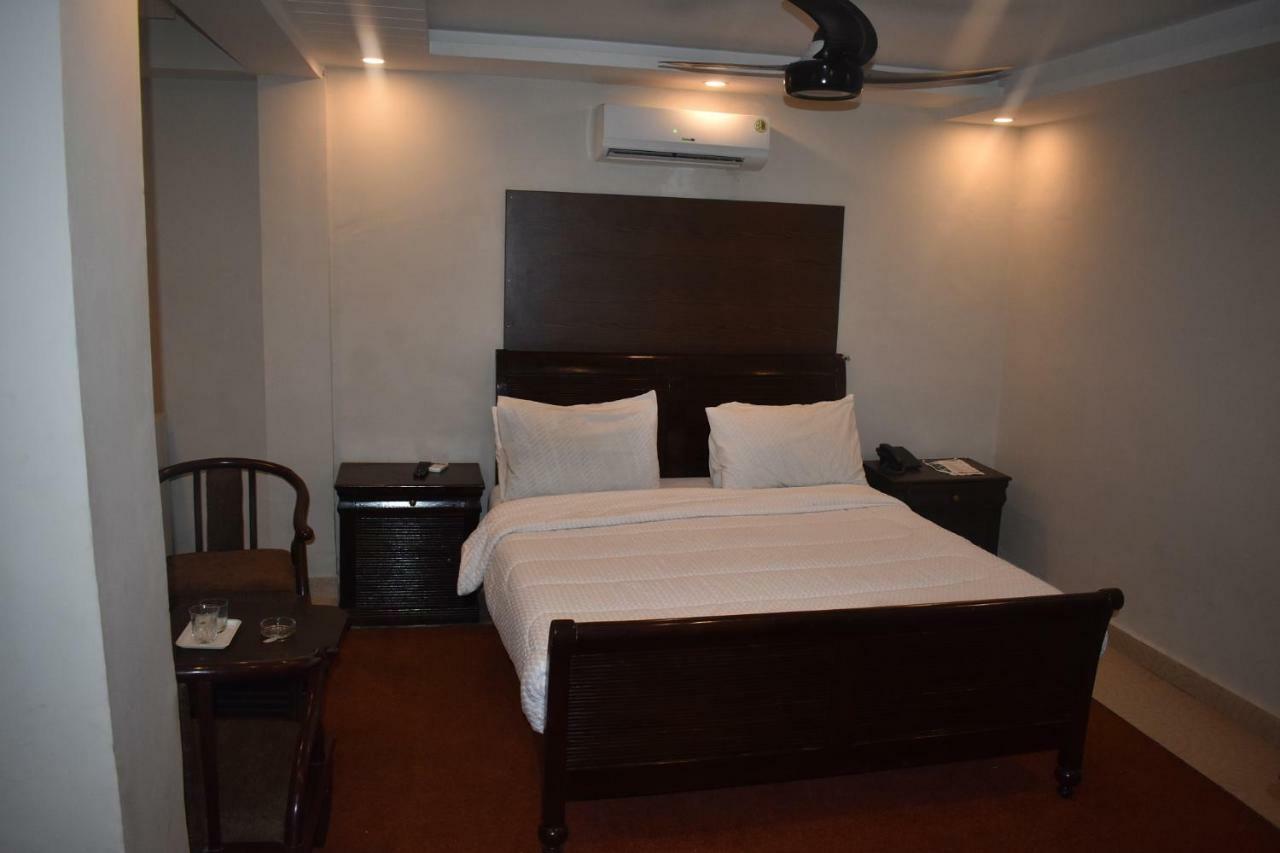 Hotel Burj Al Hateem Rawalpindi Buitenkant foto